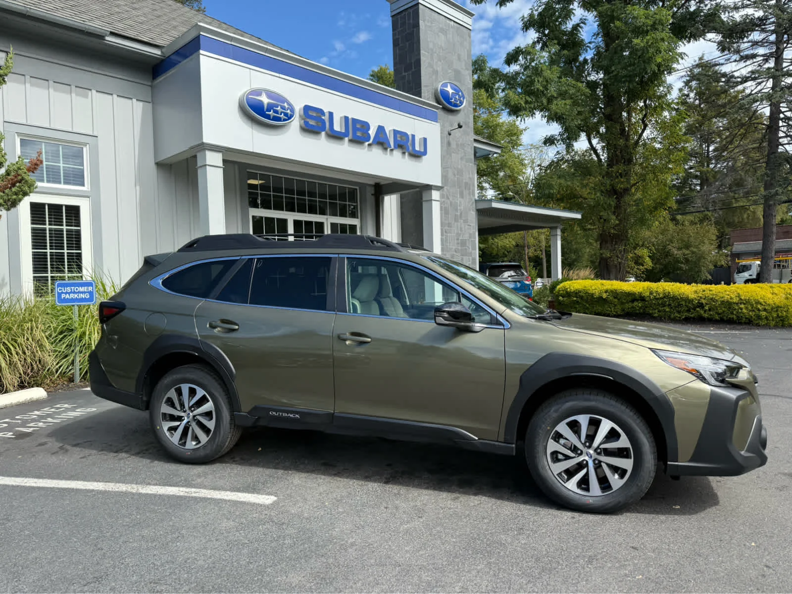 New 2025 GREEN Subaru Premium image 3