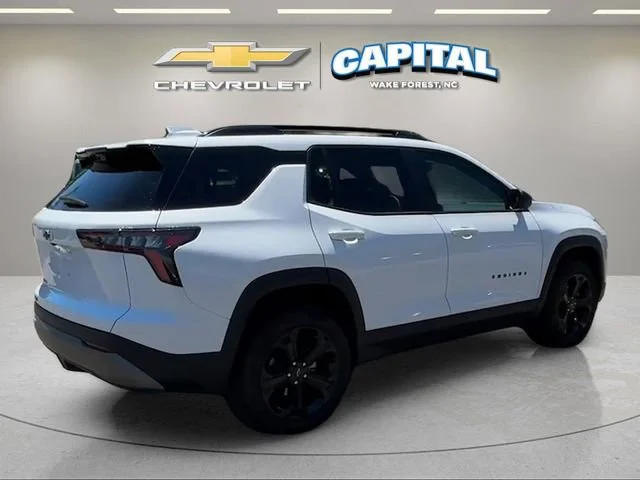 Used 2025 Summit White Chevrolet LT image 5