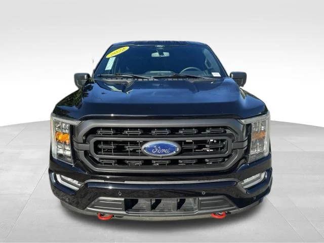 Used 2022 Black Ford XLT image 2