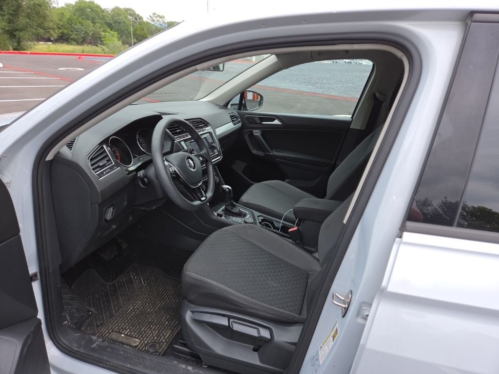 Used 2018  Volkswagen 2.0T S image 20