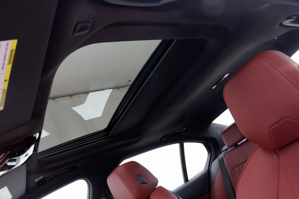 2025 BMW i5 40 - Photo 14