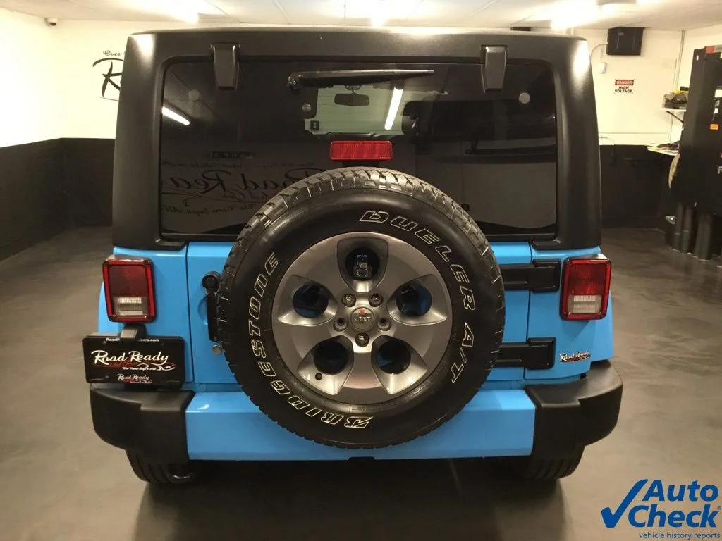 Used 2018 Blue Jeep Unlimited Sahara image 9
