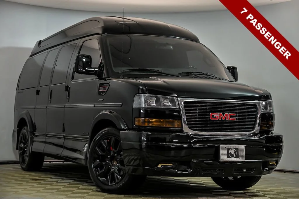 2023 GMC Savana 2500's photo