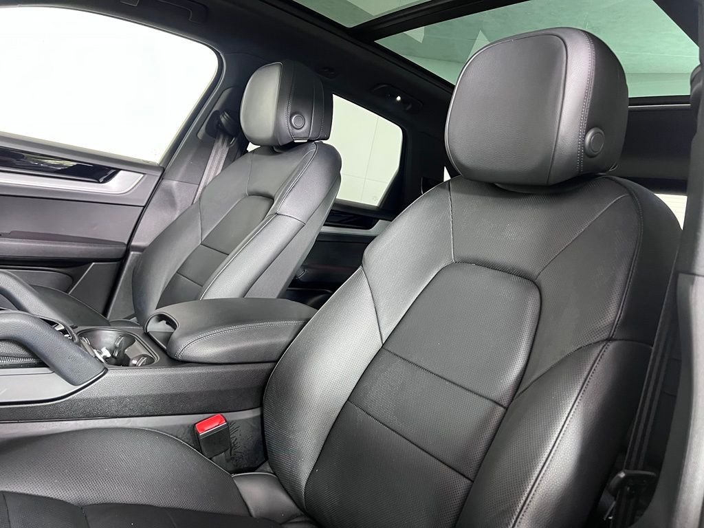 Certified Used 2024 White Porsche  image 5