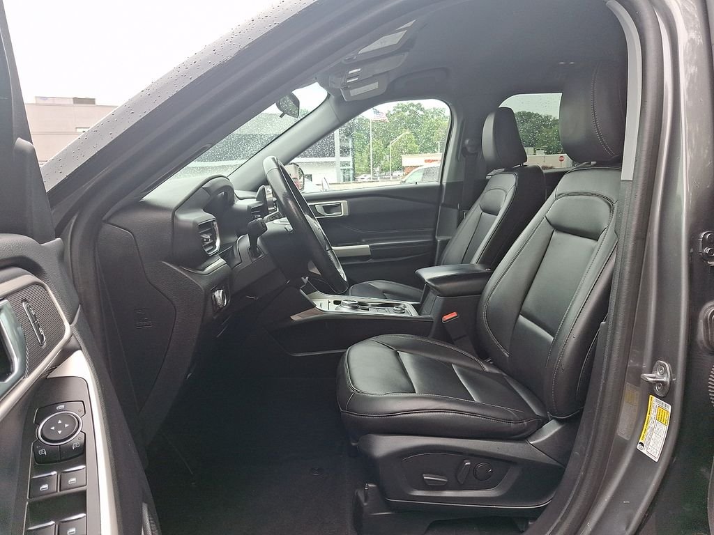 Used 2023 Gray Ford XLT image 14