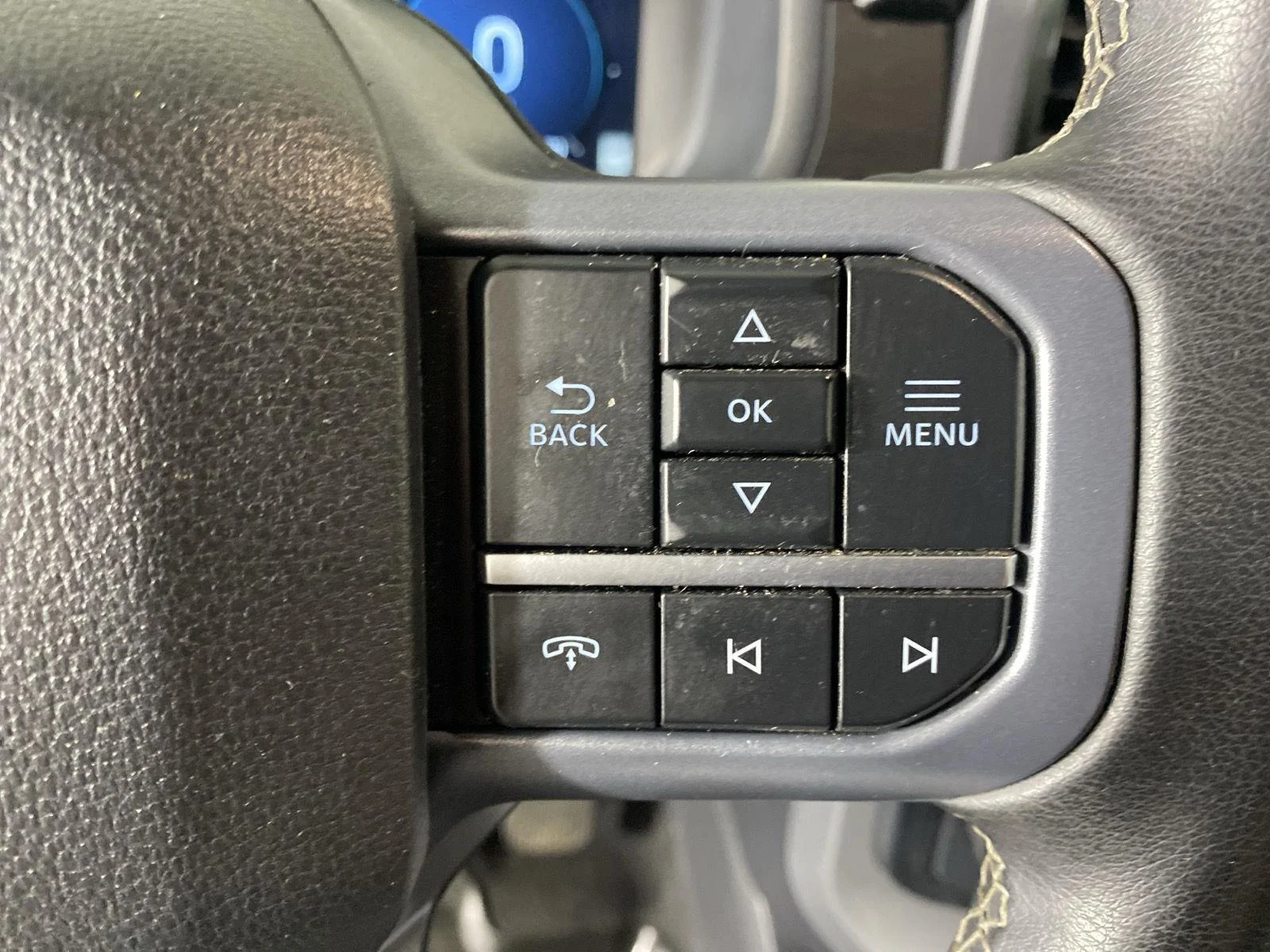 Used 2025 Oxford White Ford XLT image 16