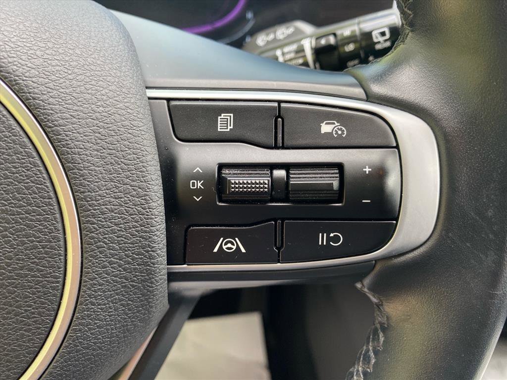 Certified Used 2023 Sapphire Blue Kia EX image 17