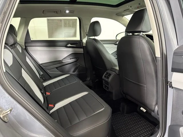 Used 2024 Gray Volkswagen 1.5T SEL image 5