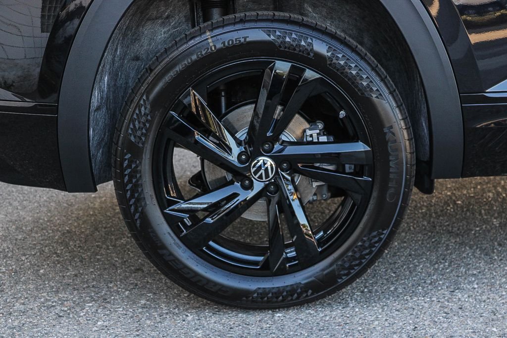 New 2026 Black Volkswagen SEL R-Line Black image 10