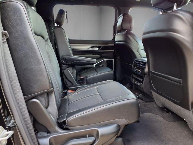 New 2026 High Gloss Black Exterior Paint Jeep Grand Wagoneer image 15