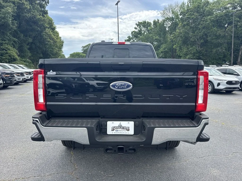 New 2026 Black Ford XLT image 6