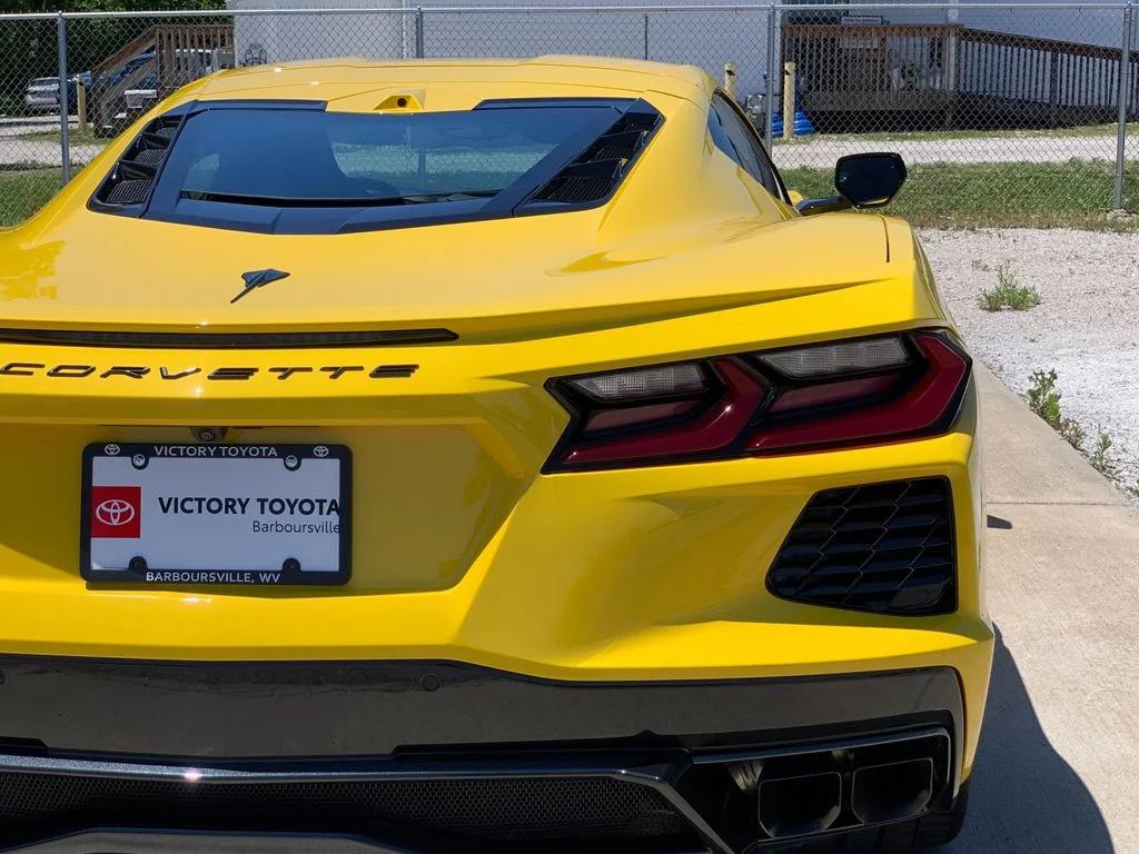 Used 2025 Yellow Chevrolet Stingray image 33