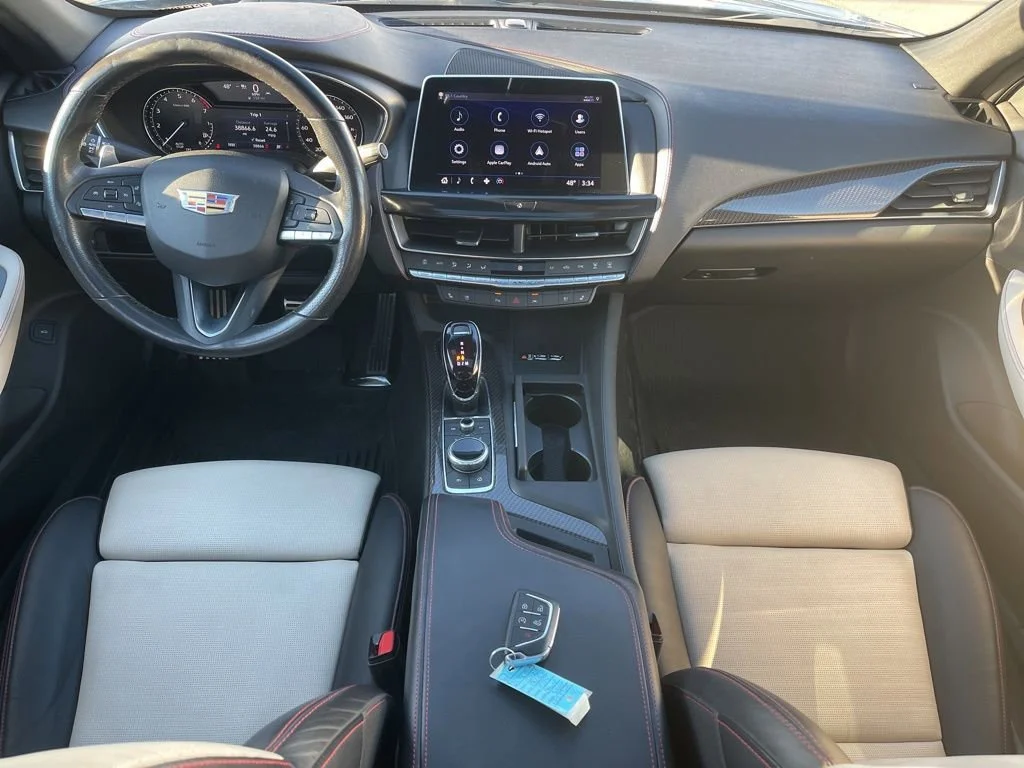 Used 2023 Argent Silver Metallic Cadillac Sport image 18