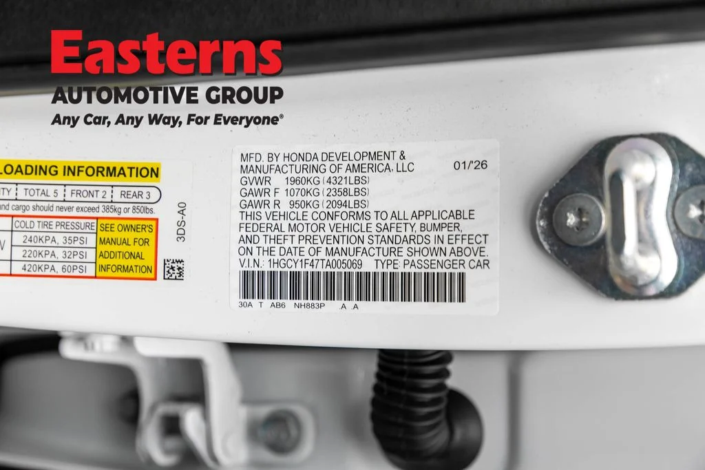 Used 2026 White Honda SE image 35