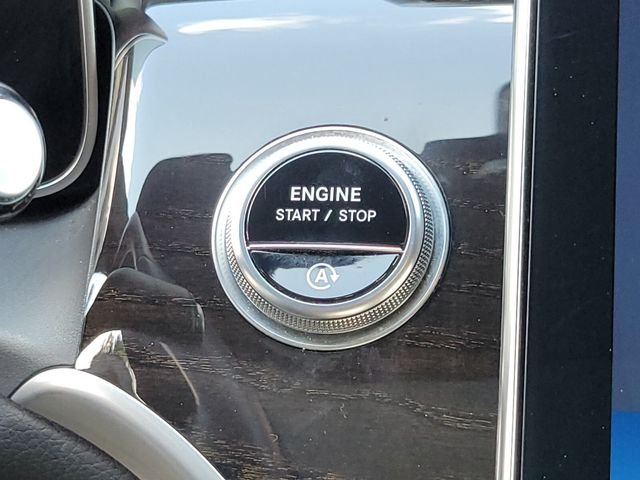 Used 2023 Silver Mercedes-Benz GLC 300 image 23