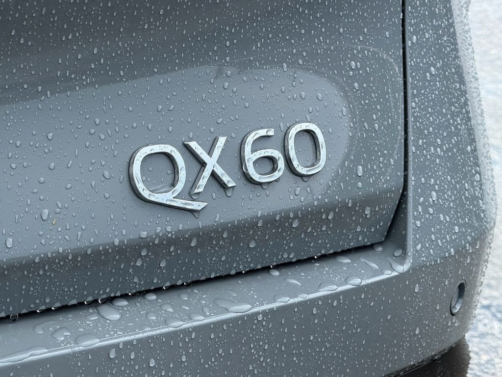 New 2027 HARBOR GRAY INFINITI Luxe FWD image 9