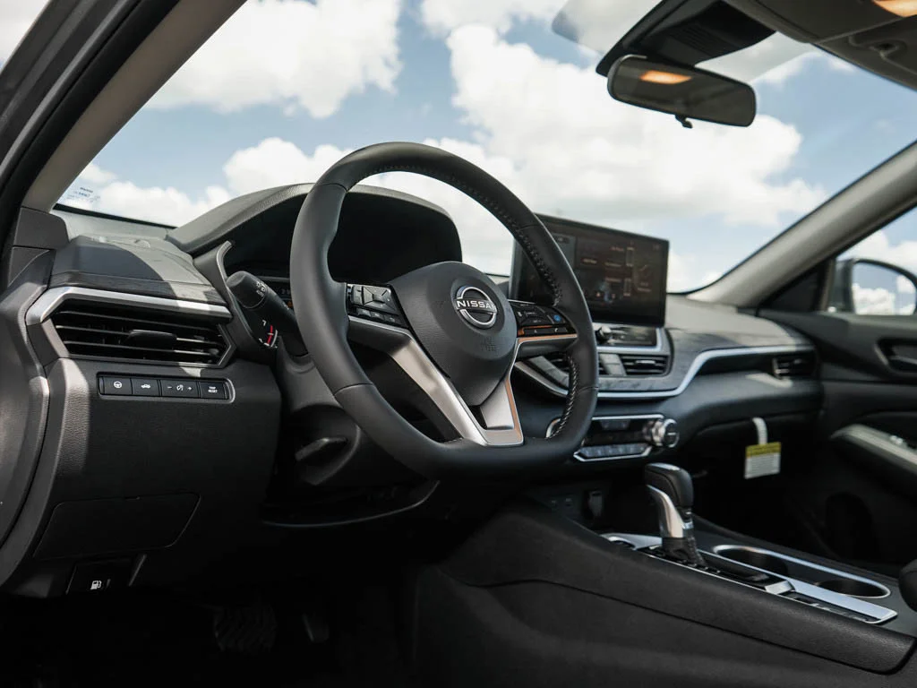 New 2026 Gun Metallic Nissan 2.5 SV image 17