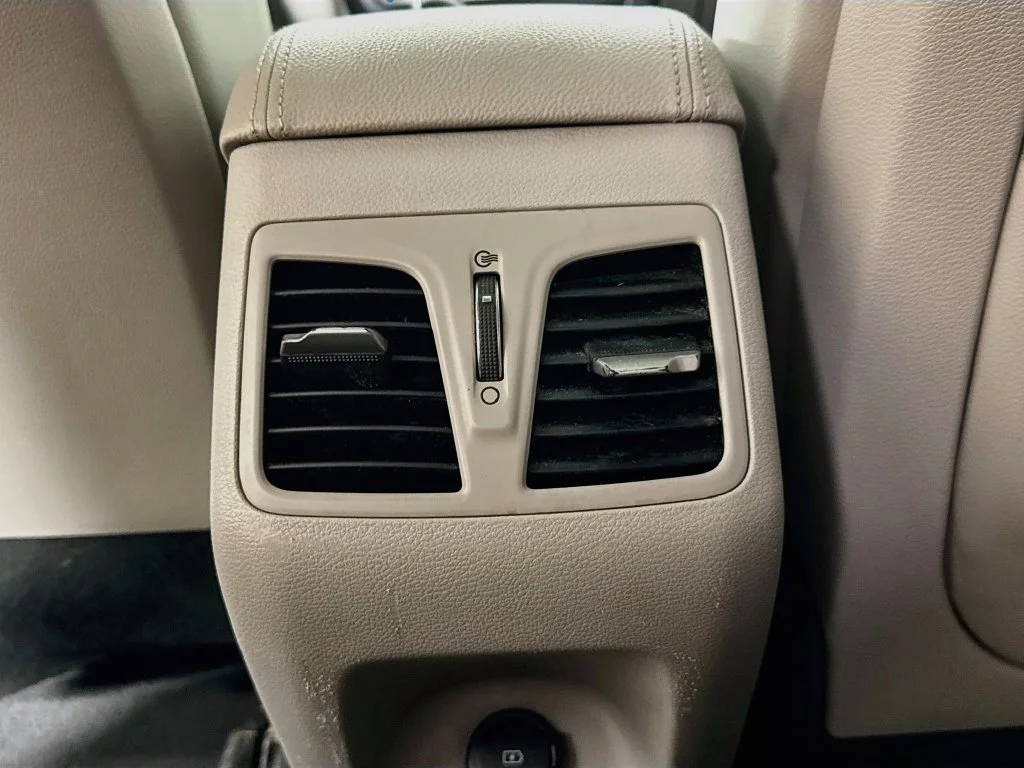 Used 2018 White Hyundai Limited image 31
