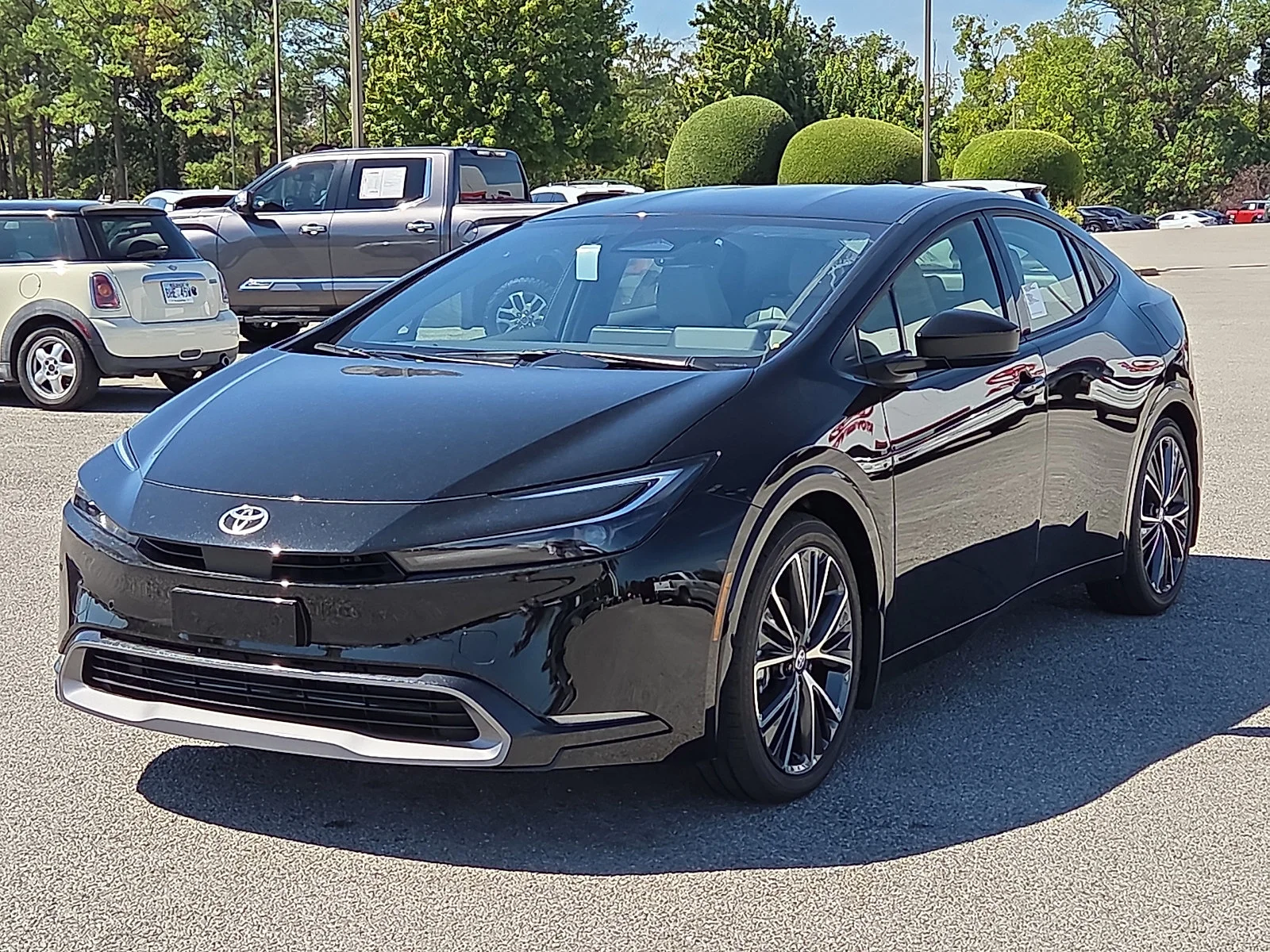New 2027 Inked Toyota XLE image 2