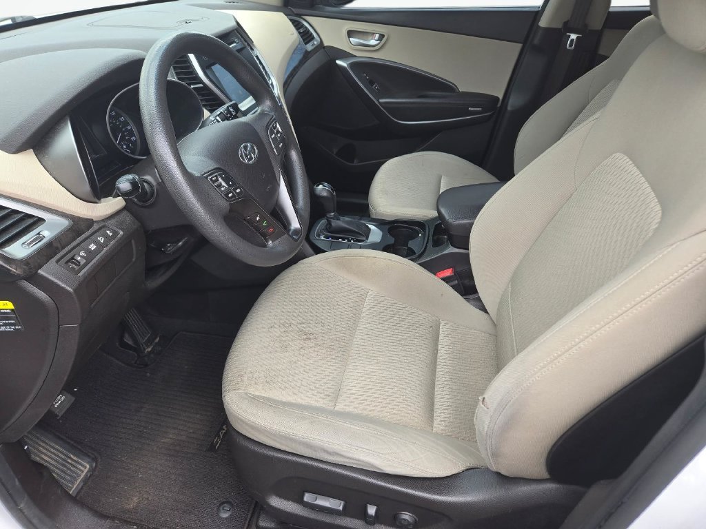 Used 2017 White Hyundai SE image 15