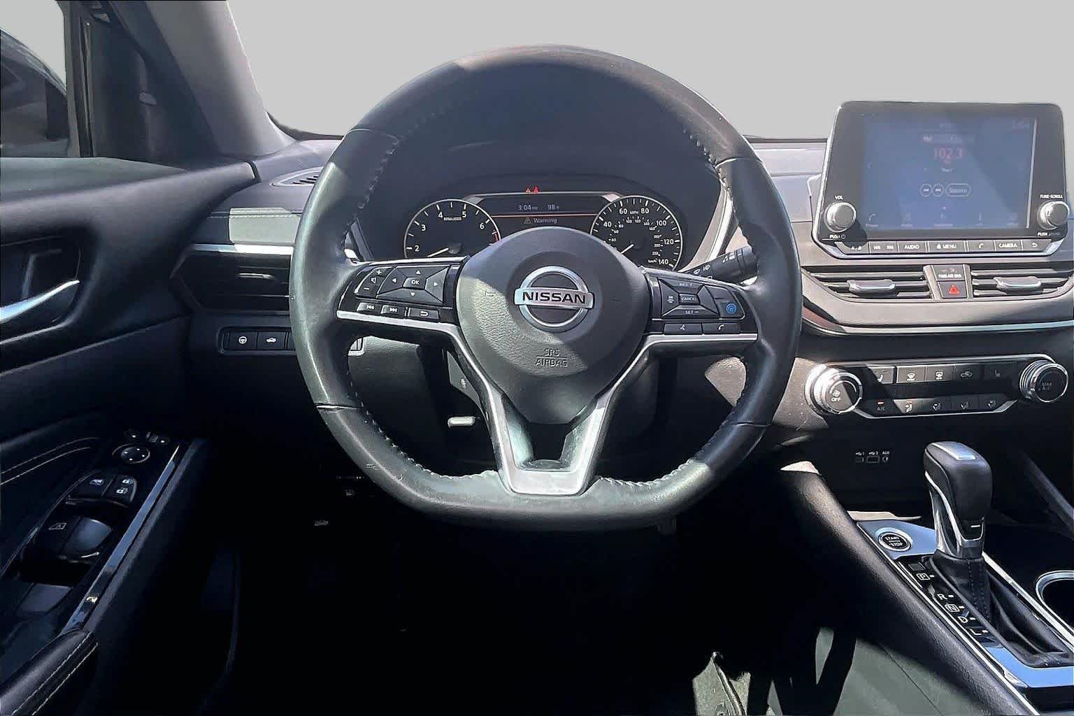 Used 2022 Super Black Nissan 2.5 SV image 6