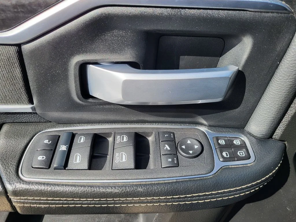 Used 2024 White Ram Big Horn image 17