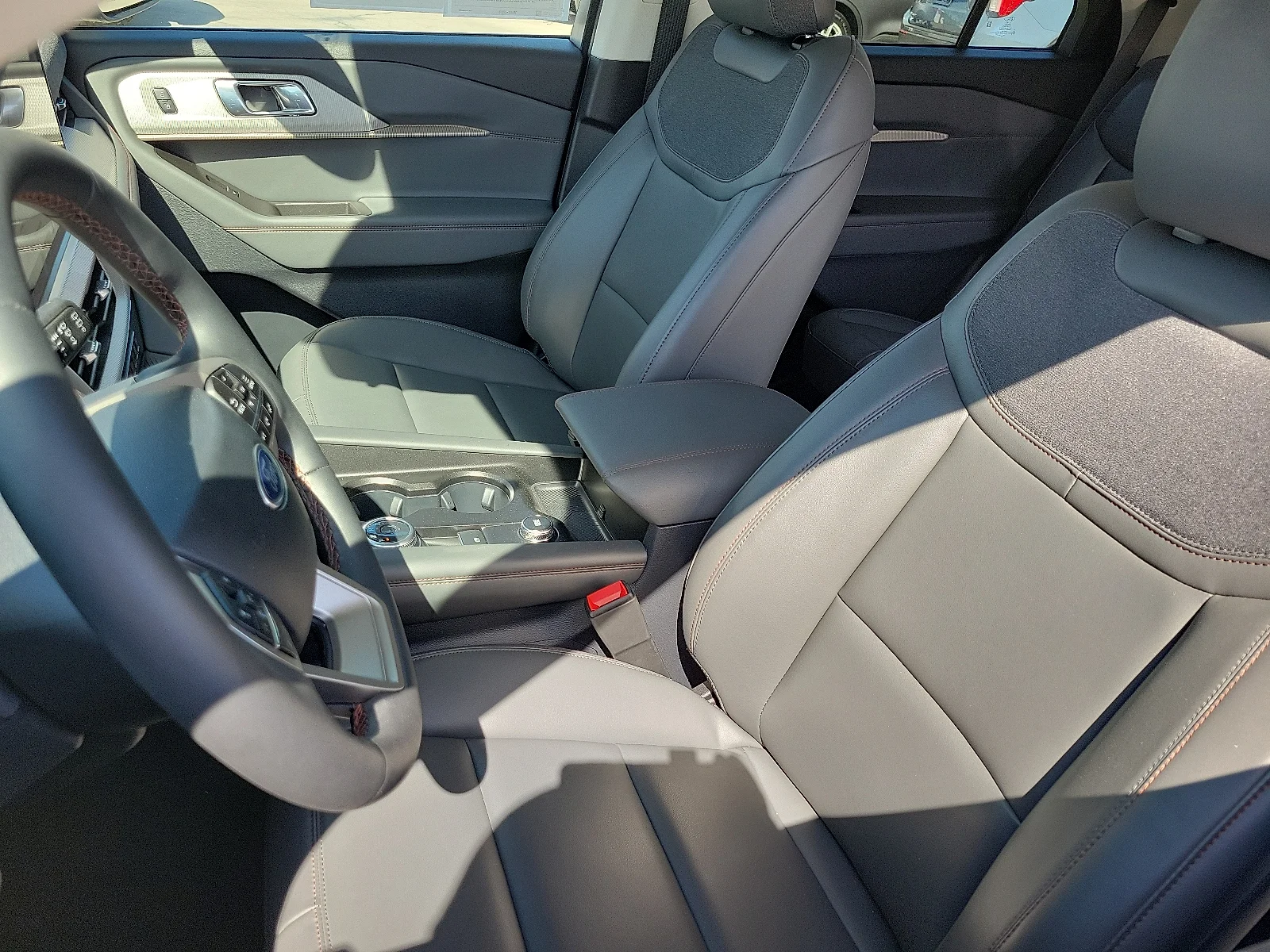 Used 2026 White Metallic Ford Active image 6