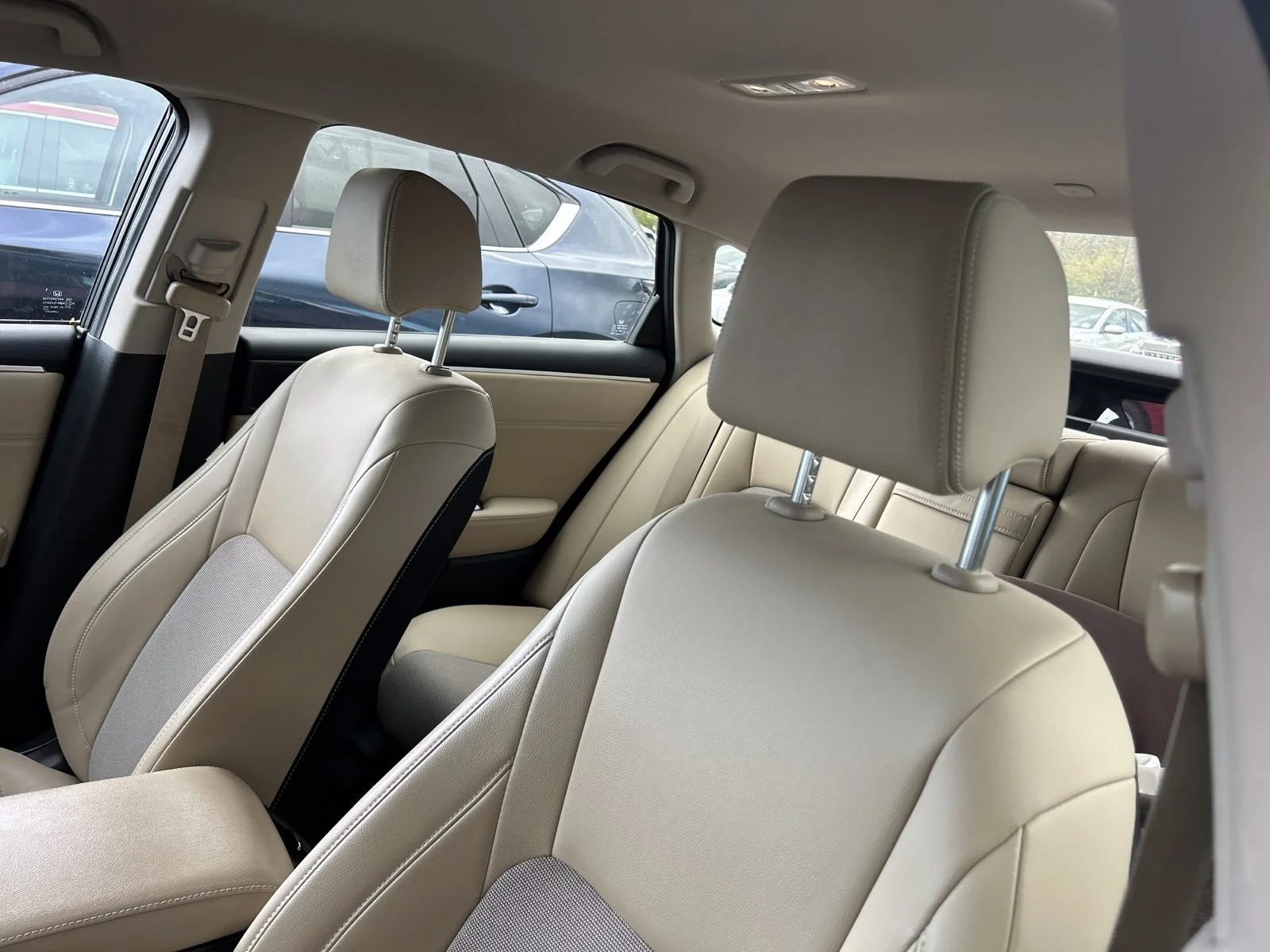Certified Used 2018 Crimson Pearl Honda  image 9