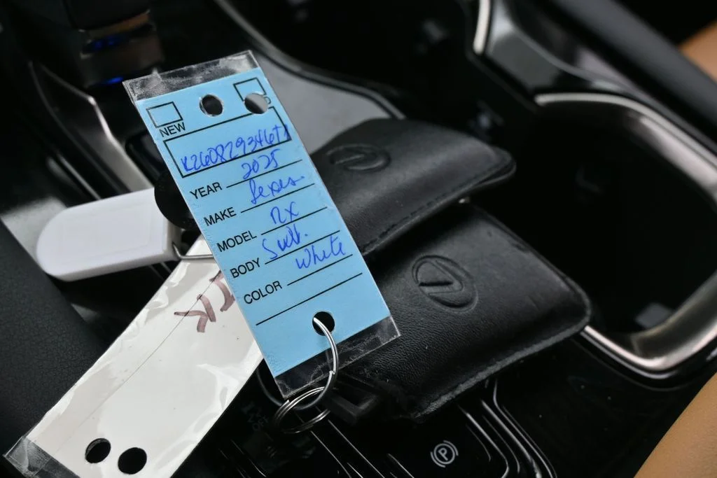 Used 2025 White Pearl Lexus 350 image 27