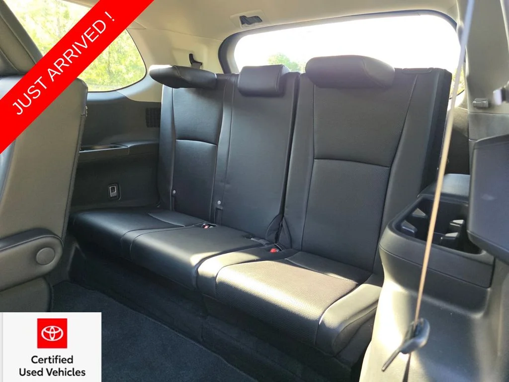Certified Used 2024 White Toyota XLE image 22