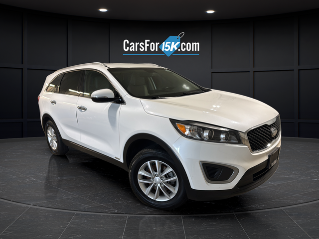 Used 2016 Snow White Pearl Kia LX image 1
