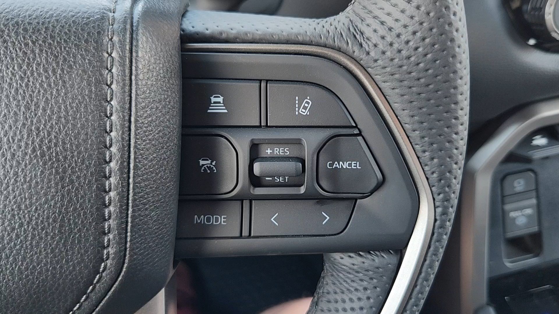 2026 Toyota Tundra Limited - Photo 12