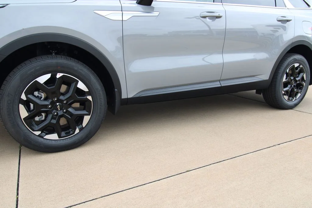 New 2026 Gray Kia S image 11