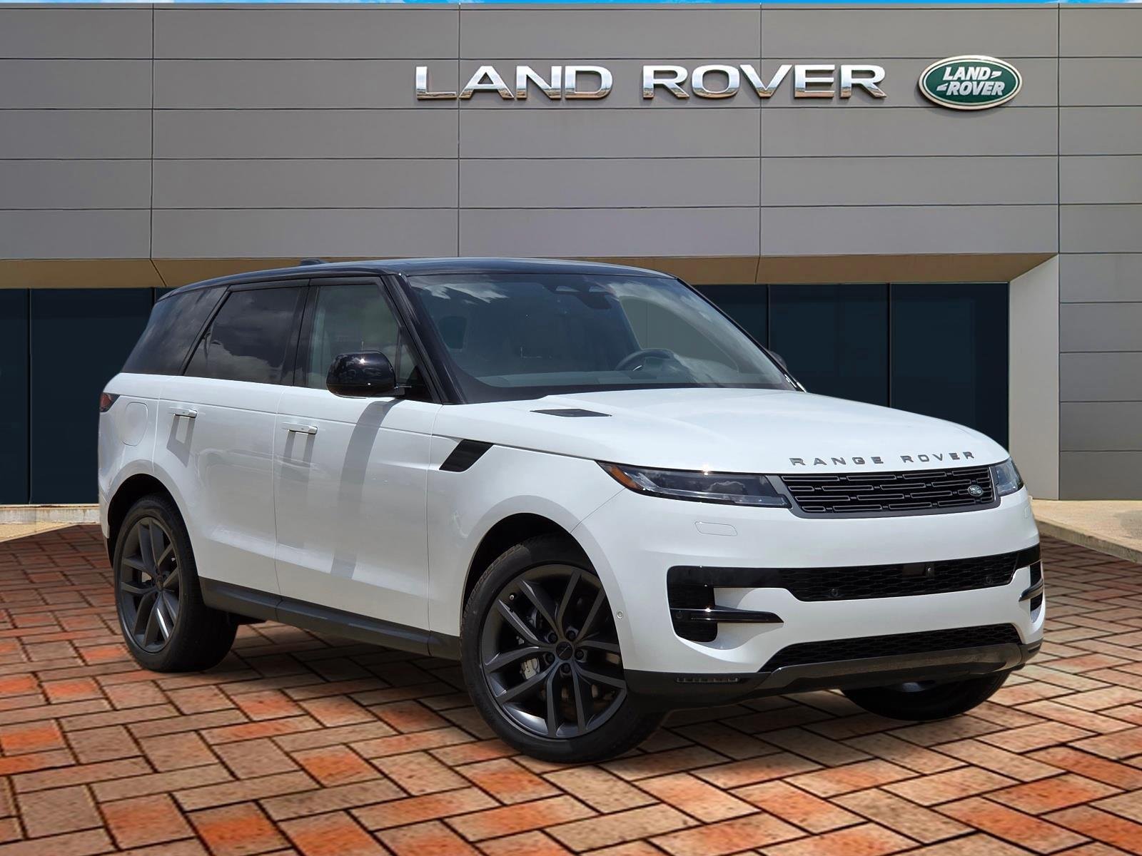 2026 Land Rover Range Rover Sport SE