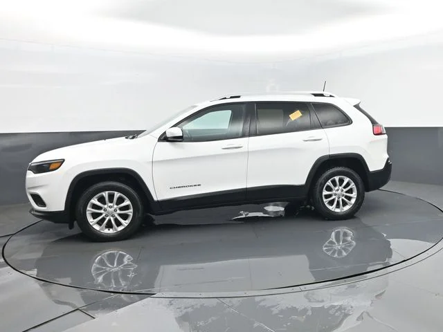 Certified Used 2020 Bright White Clearcoat Jeep Latitude image 5