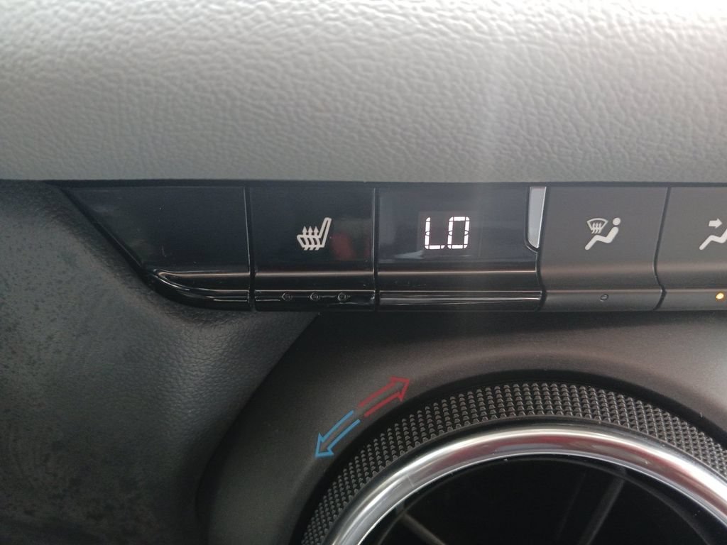 Used 2019 GRAPHITE METALLIC Chevrolet  image 25