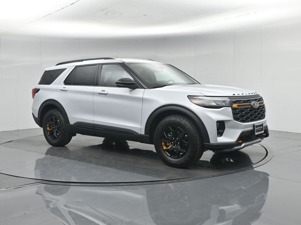 New 2026 Space White Metallic Ford Tremor image 6