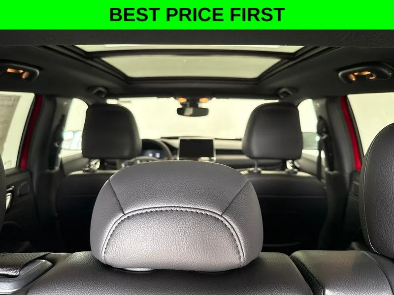 New 2026 Red Hot Pearl-Coat Exterior Paint Jeep Limited image 10