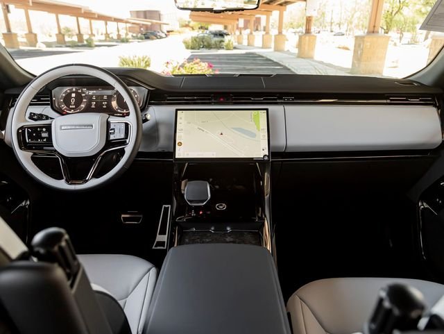 New 2026 Carpathian Grey LAND ROVER Dynamic SE image 20