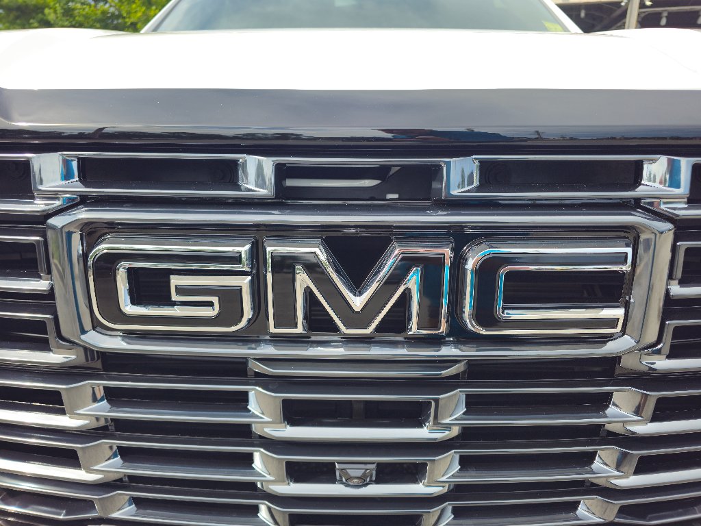 2026 GMC Yukon Elevation - Photo 9
