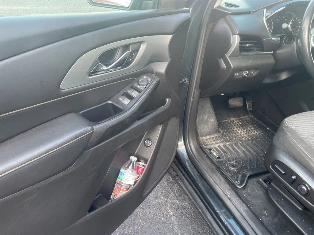 Used 2021 Gray Chevrolet LT image 13
