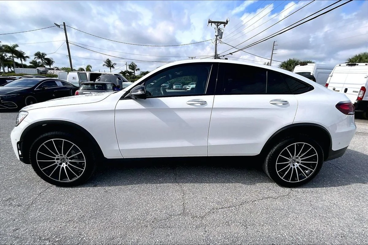 Used 2023 White Mercedes-Benz 4MATIC® Coupe image 30