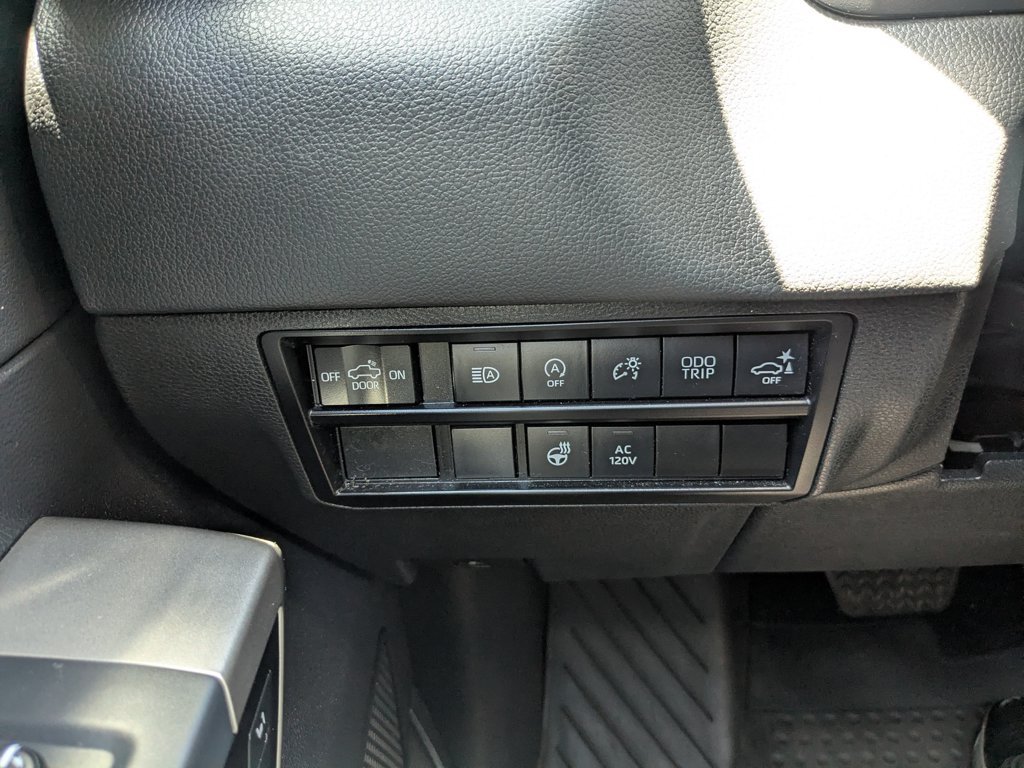 Used 2022  Toyota Limited image 21