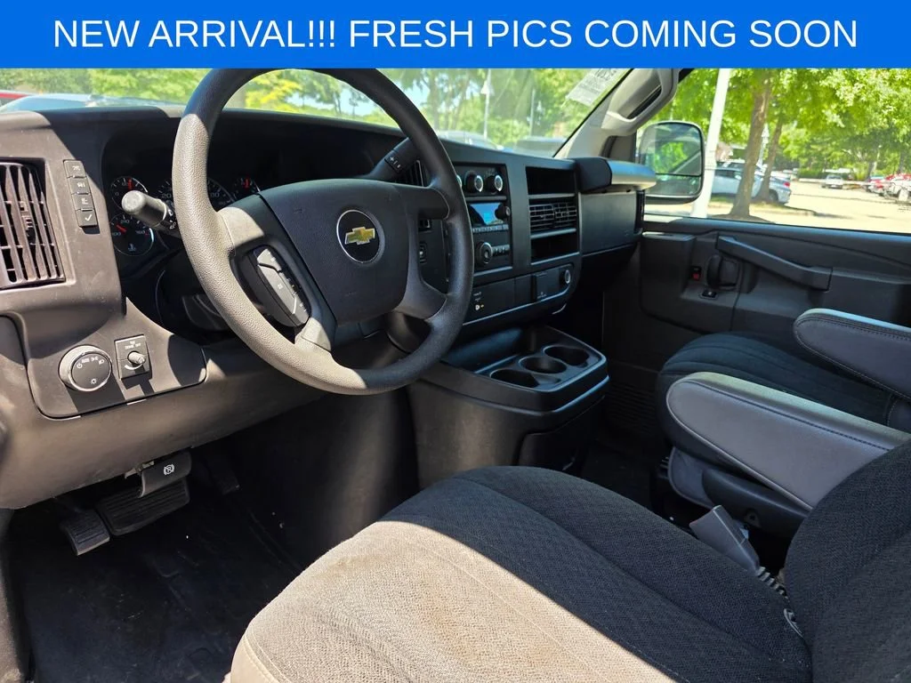 Used 2024 Summit White Chevrolet WT image 8