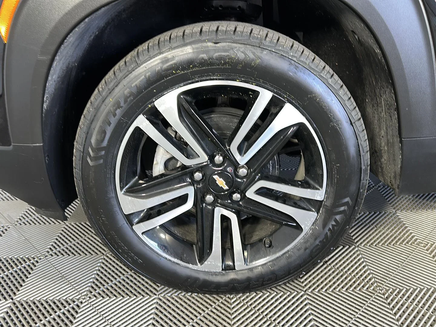 Used 2023 Mosaic Black Metallic Chevrolet LT image 6