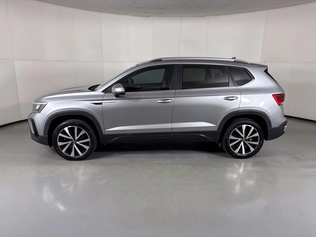 Used 2022 Silver Volkswagen 1.5T SE image 5