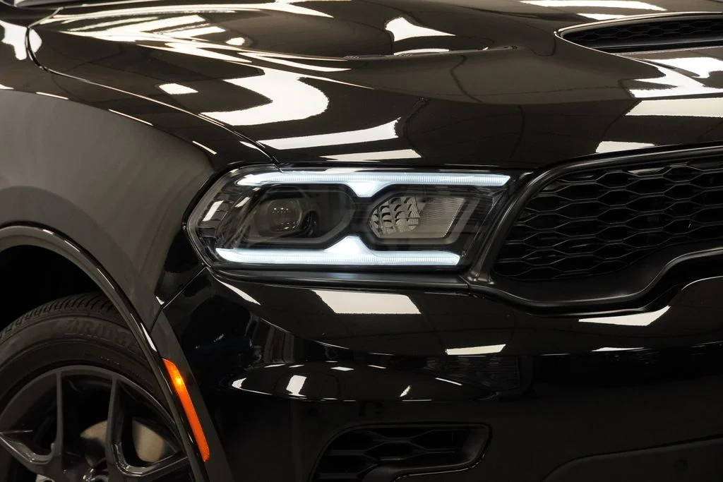 New 2026 Diamond Black Clear-Coat Exterior Paint Dodge GT Plus HEMI V8 image 5