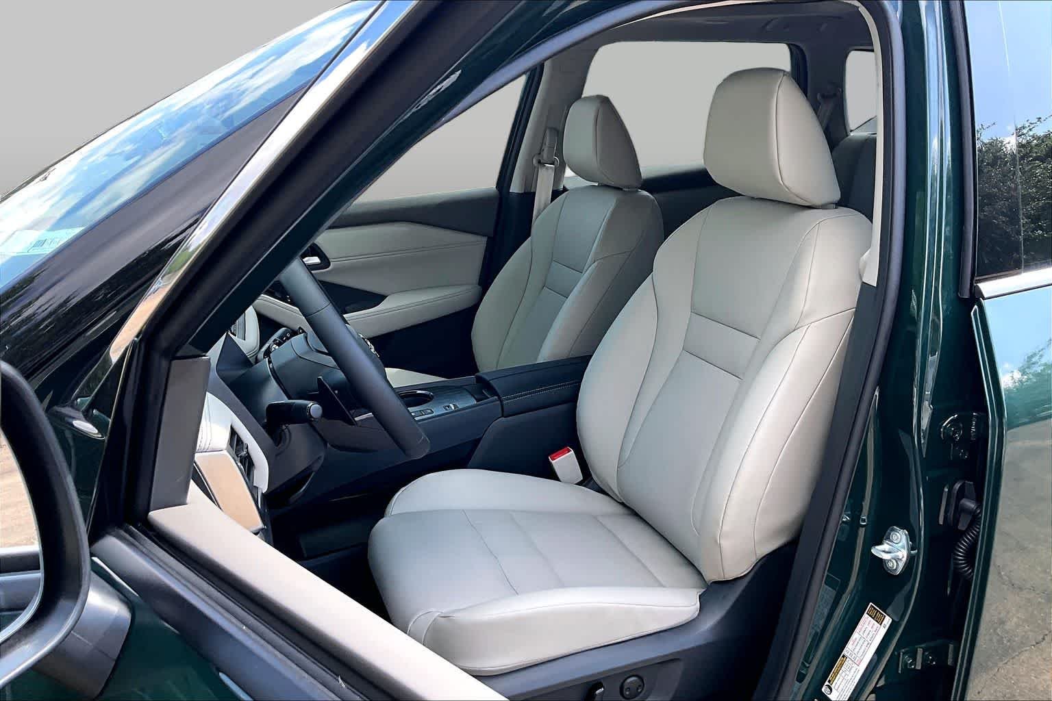 New 2026 Obsidian Green Pearl Nissan Dark Armor image 17