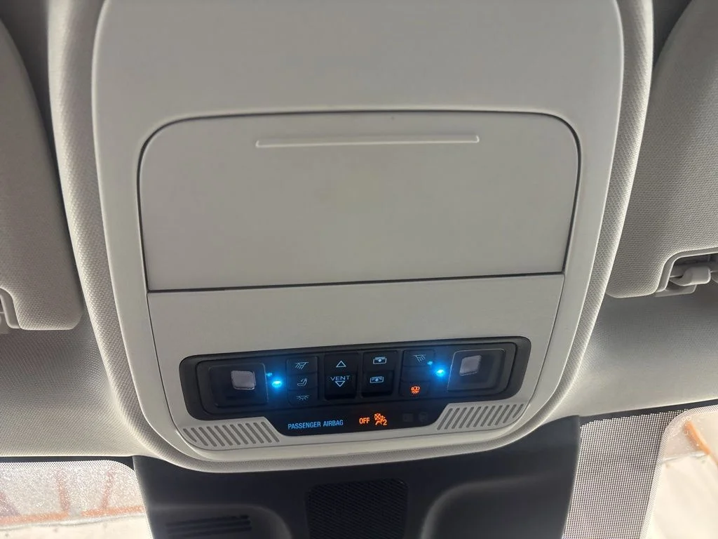 Used 2025 Black Ford Platinum image 25