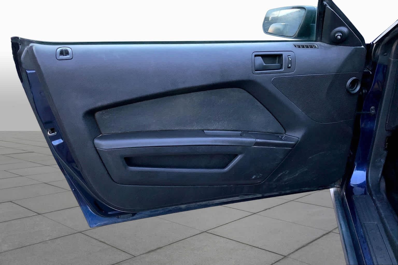 Used 2011 Kona Blue Metallic Ford V6 image 17